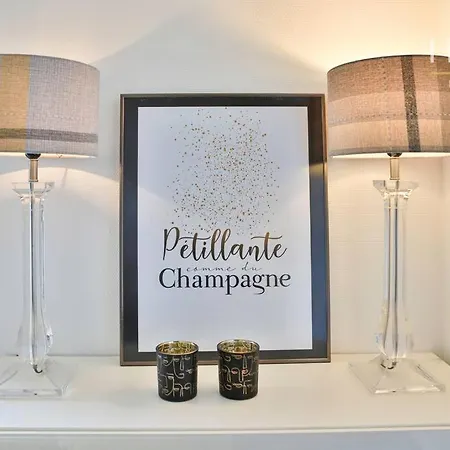 - Le Petillant Apartment